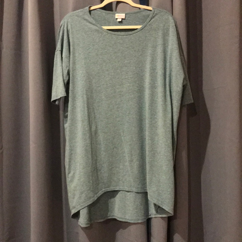 Medium LuLaRoe top